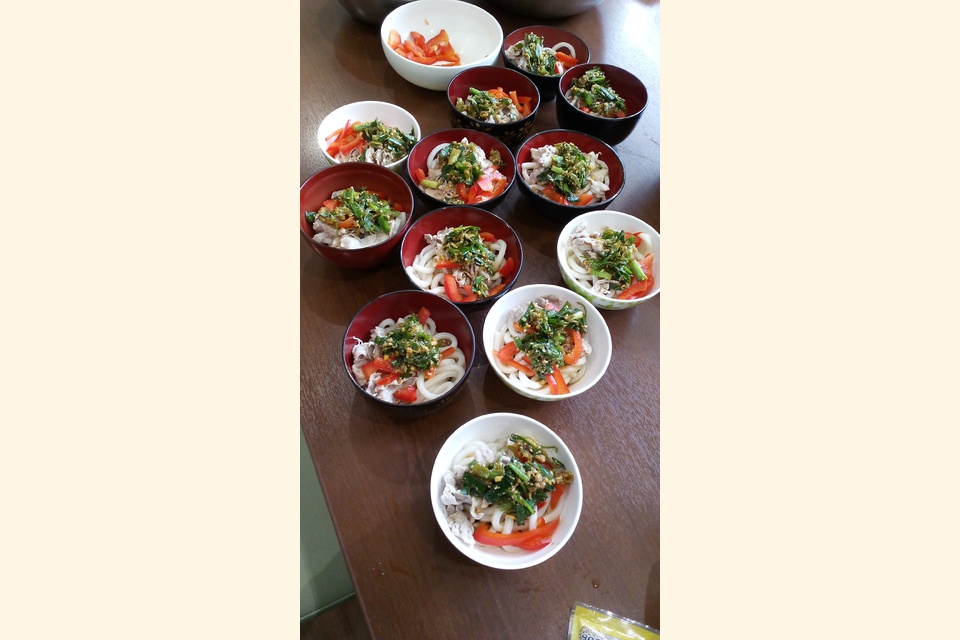 0820 木曜サロン豚しゃぶうどん1